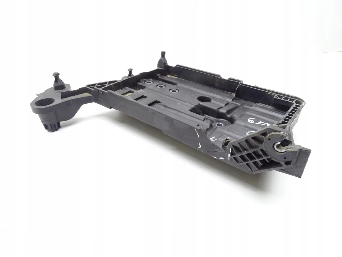 Audi Q2 81A Battery Tray Base 5Q0915321J Used