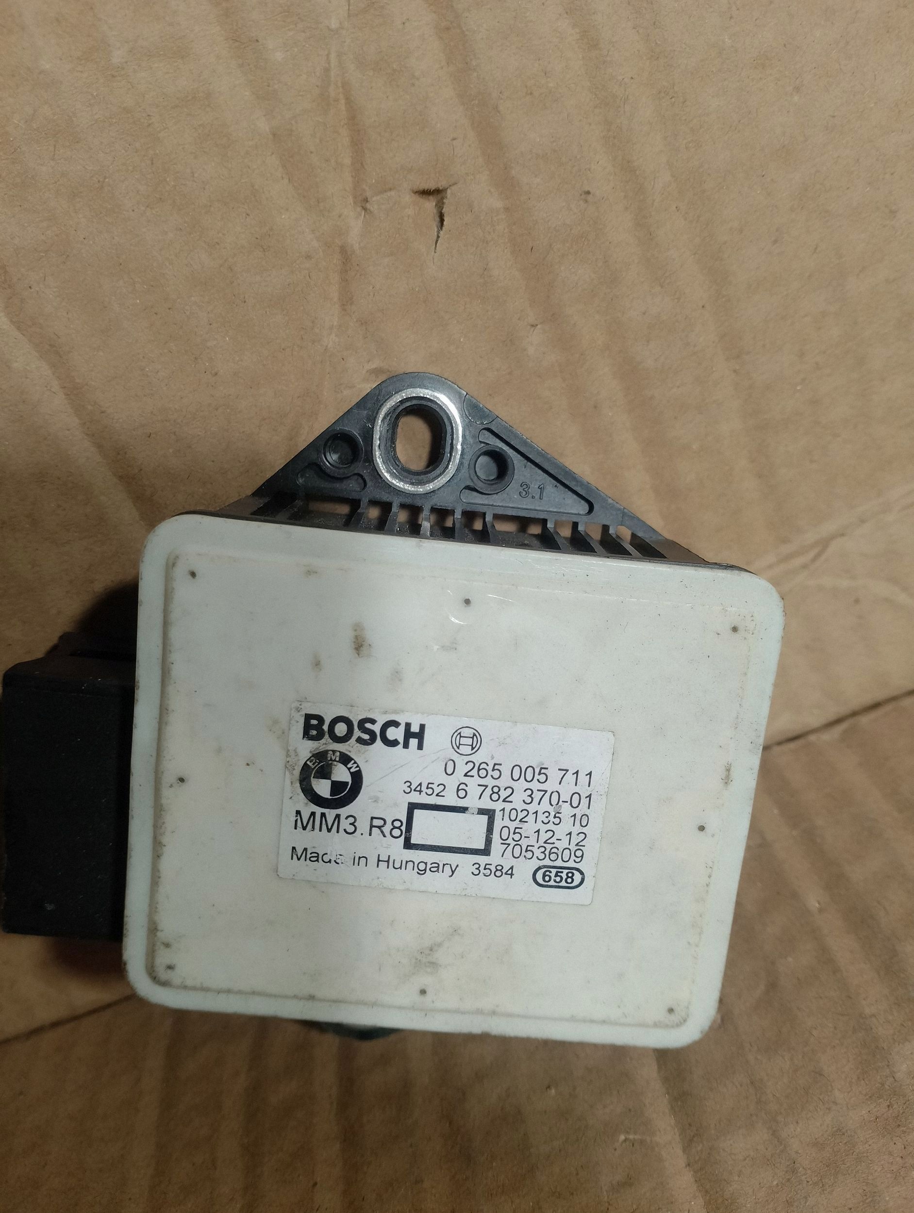 BMW ESP Gyratorsensor OEM 6782370 - Begagnad image 3