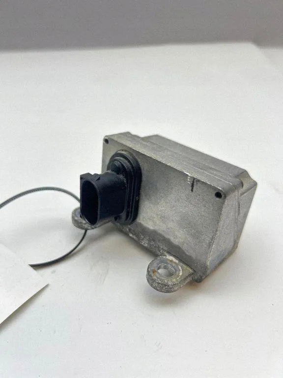 Sensor velocidade Mercedes-Benz C W203 OEM 2095420018 image 4