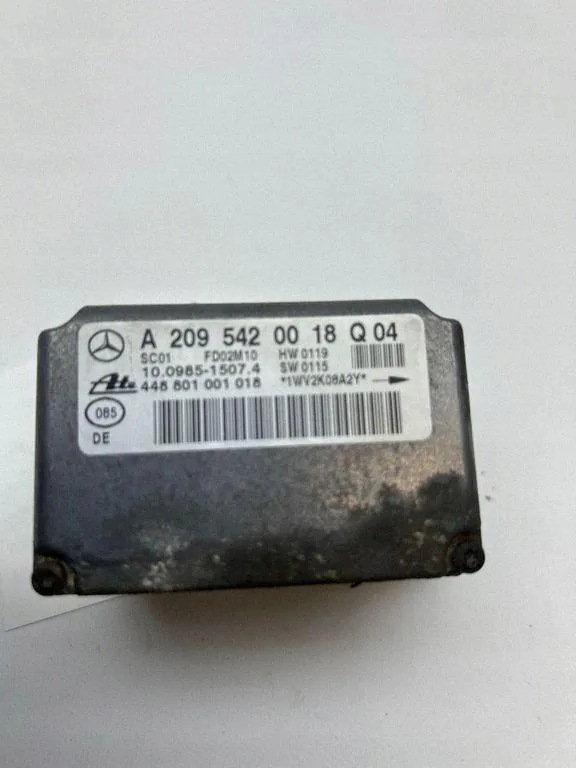 Sensor velocidade Mercedes-Benz C W203 OEM 2095420018 image 8
