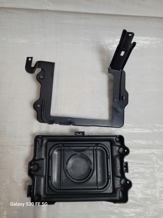 Support boîtier ordinateur Honda CRV 5 CR-V V 2.0 hybride 2022 EU