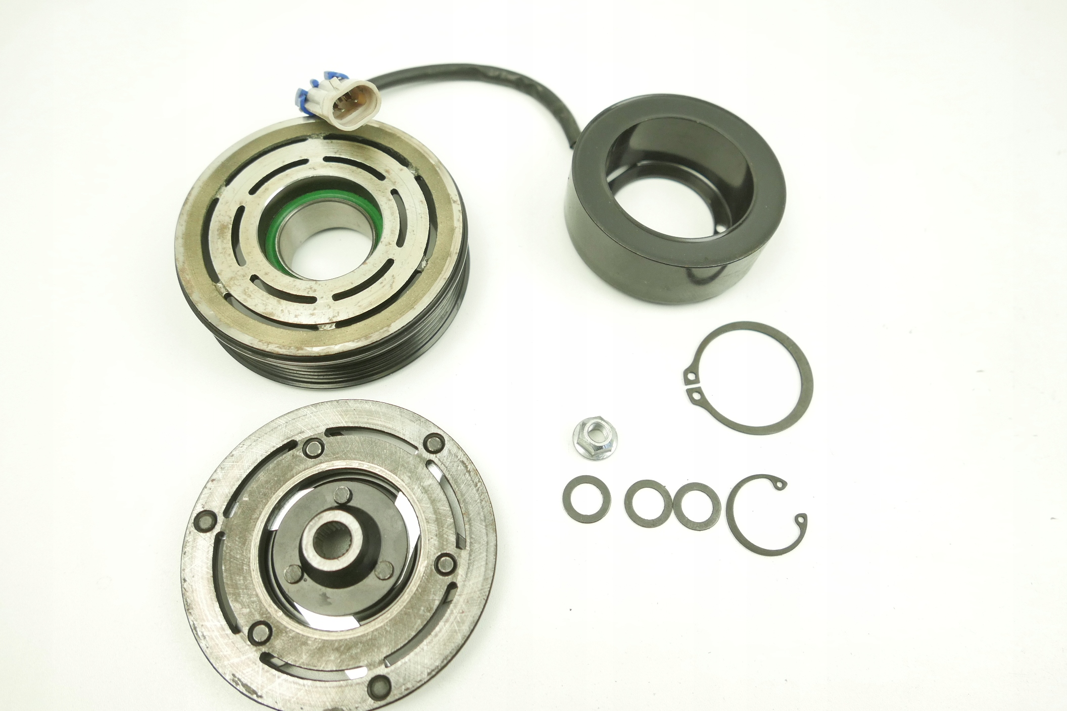 Embrayage électromagnétique compresseur clim Vemo V40-77-1002 image 5