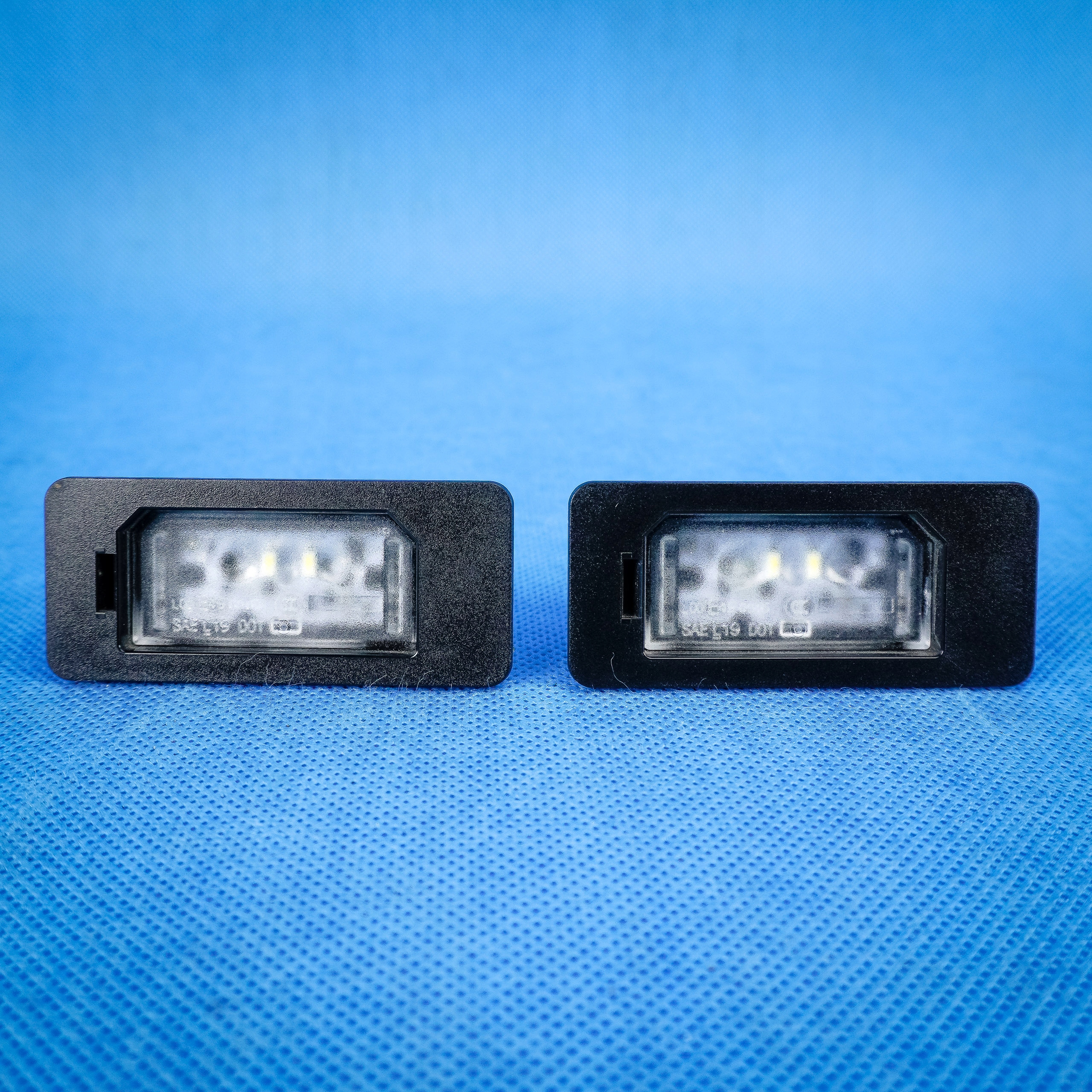 LED-registreringsskyltbelysning BMW X3 G01 X4 G02 image 2