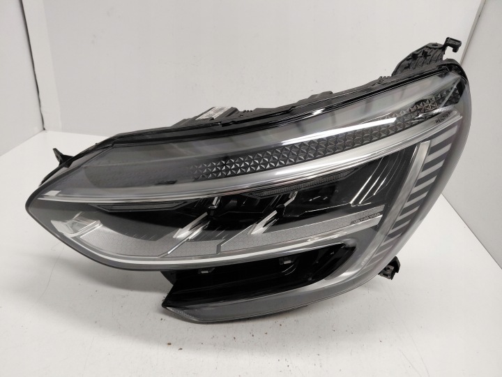 Renault Megane IV Lift Full Led left lamp 260608417R 5S8