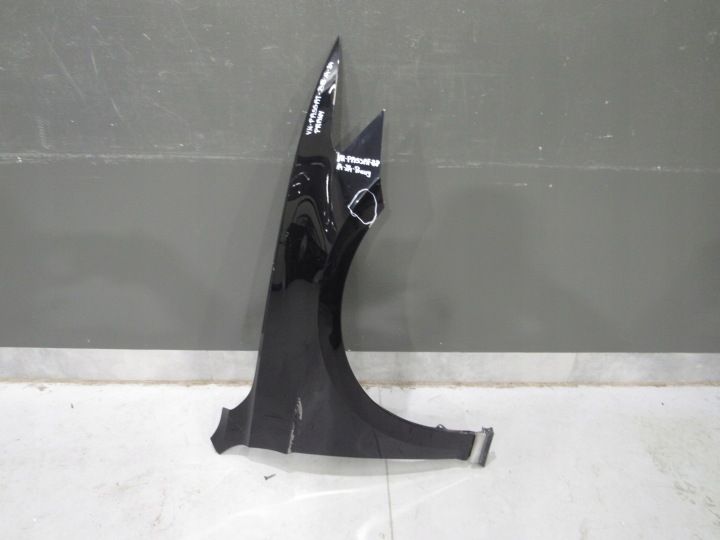 VW PASSAT B8 2014-2024 etusiipi oikea