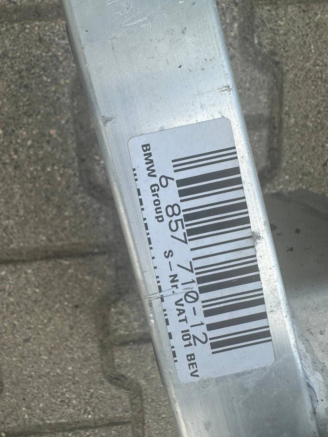 OEM 6857710 Berço Travessa BMW i3 I01 - Usado image 3