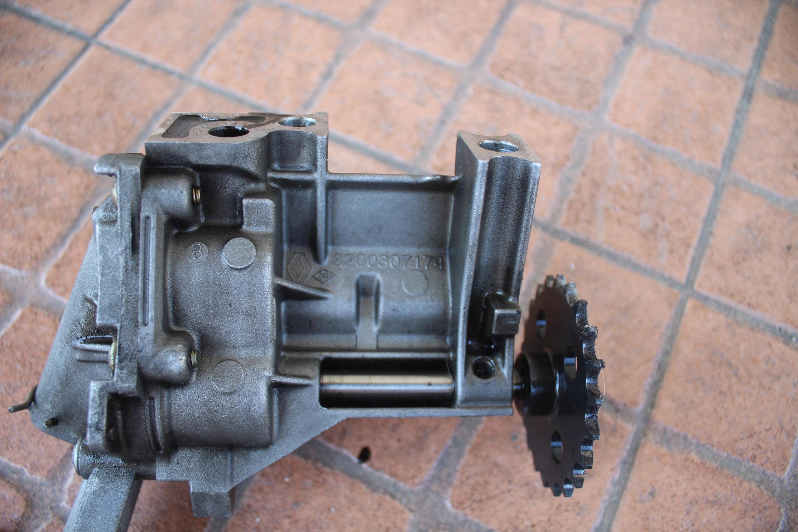 Bomba de aceite OEM 8200307174 para Renault Laguna III image 5