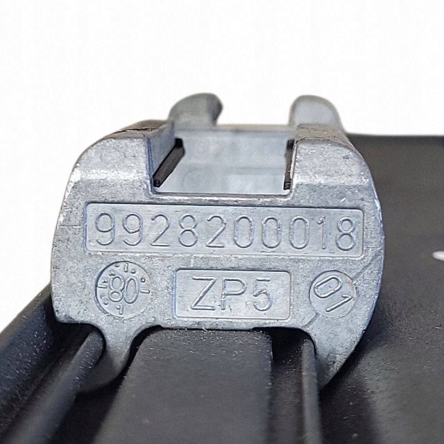 Cortina de maletero Volvo OE usado OEM JUT243421 image 9