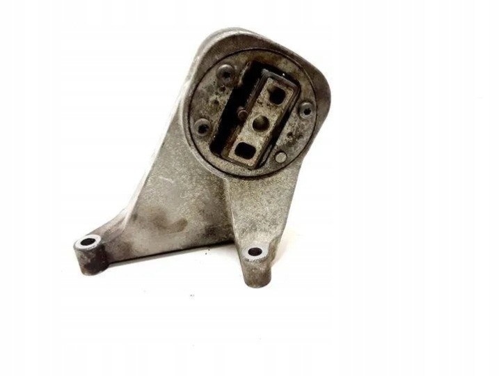 VOLVO XC90 upper engine mount 4.4 V8 OE 30723146