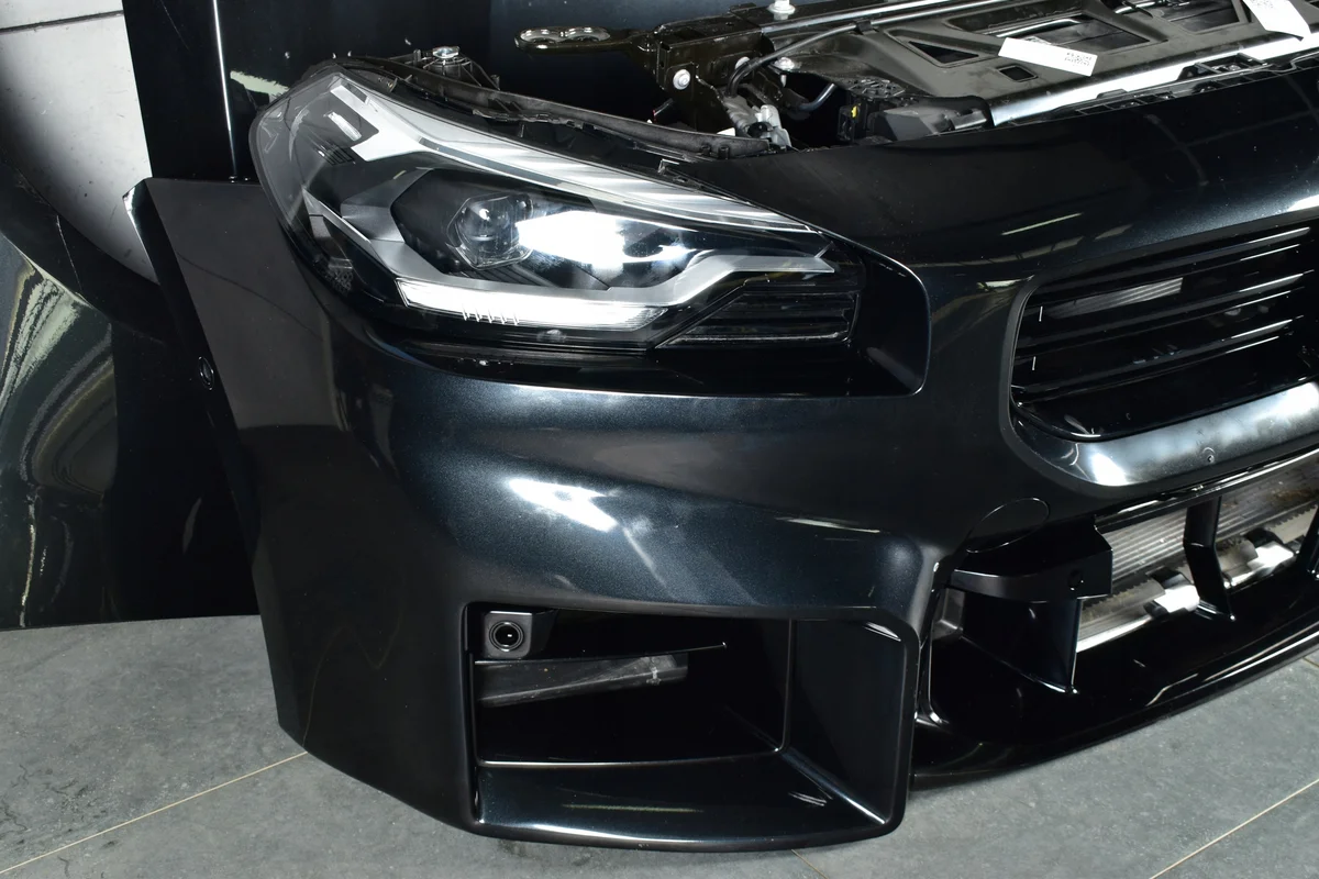 BMW M2 G87 etupuskuri, lokasuoja, jäähdyttimet image 6
