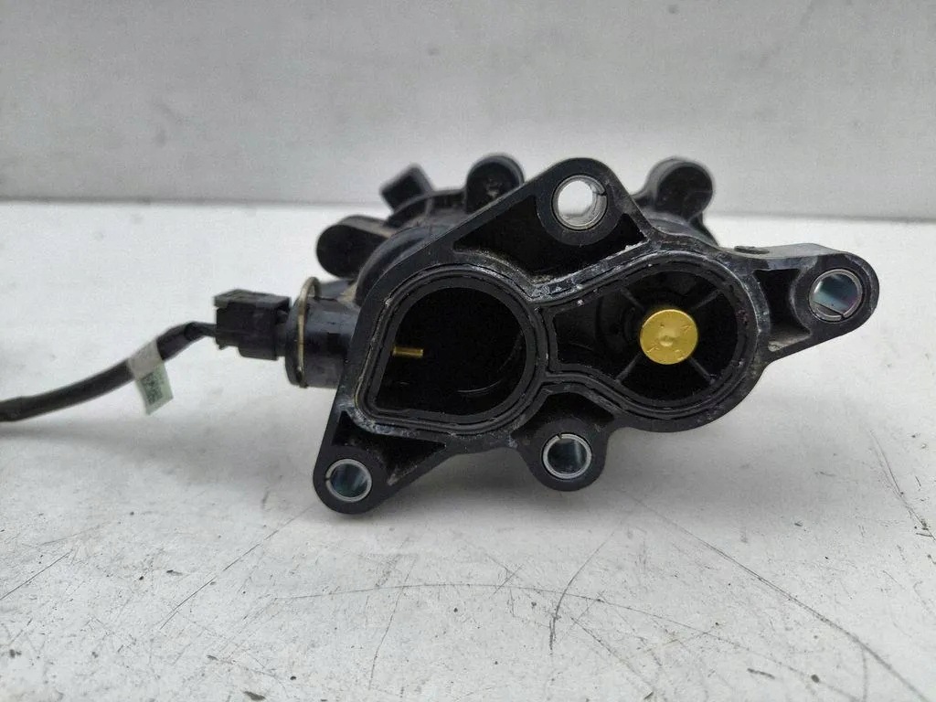 Hyundai Kona II Lämmitysventtiili OEM 2324326057 image 6