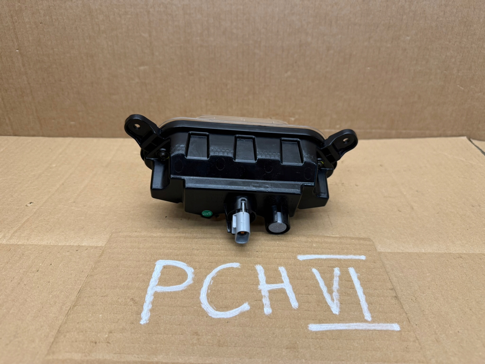 KIA OEM 924A3-R2000 peruutusvalo Sportage V 2015-2025 image 9