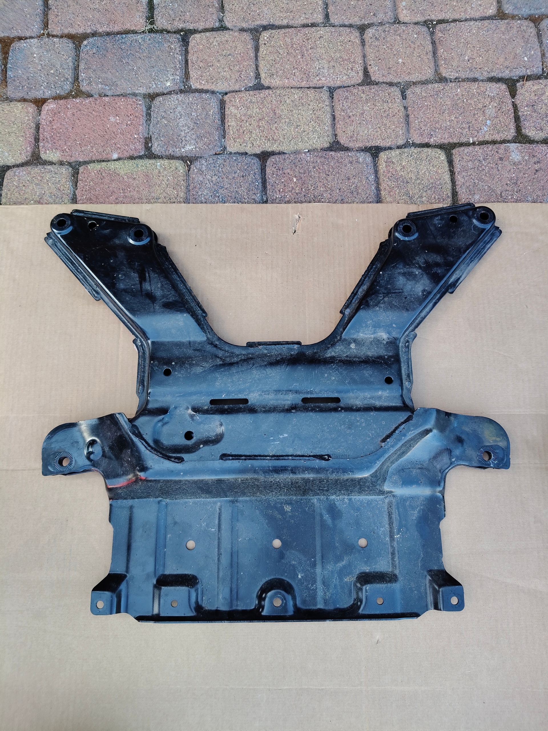 OEM 4KL399345B Etureuna Audi E-Tron - Kestävä image 2