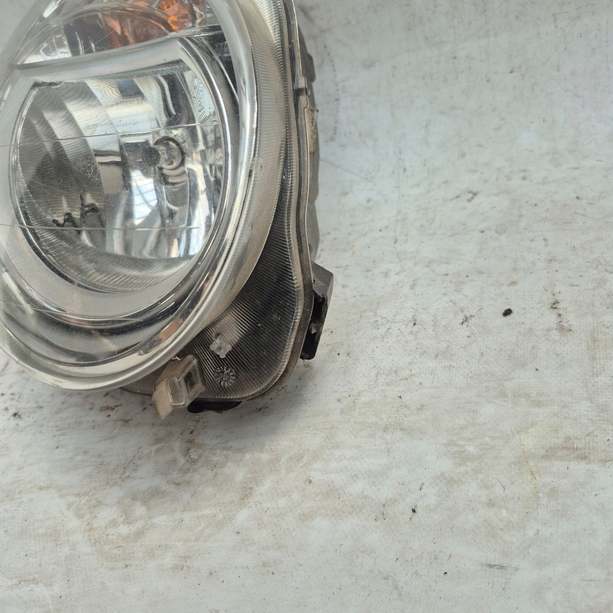 FIAT 500 07-15 Lampe Avant Droite image 3