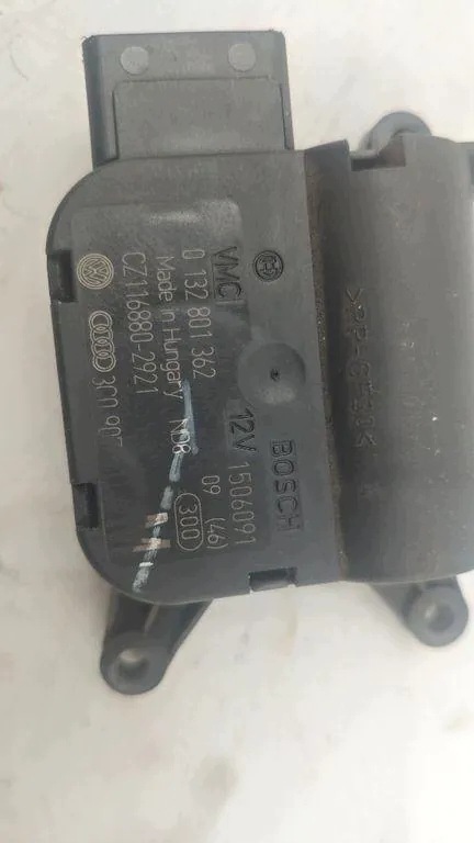 Motor de válvula VW Passat B6 OEM 0132801362 Usado image 4