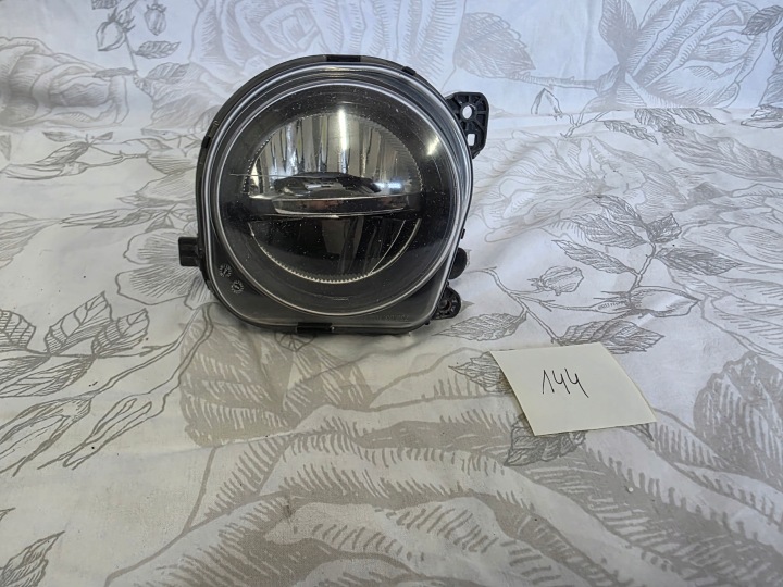 BMW 5 F07/F10/F11 LCI Halogeeni Vasen LED - 4391