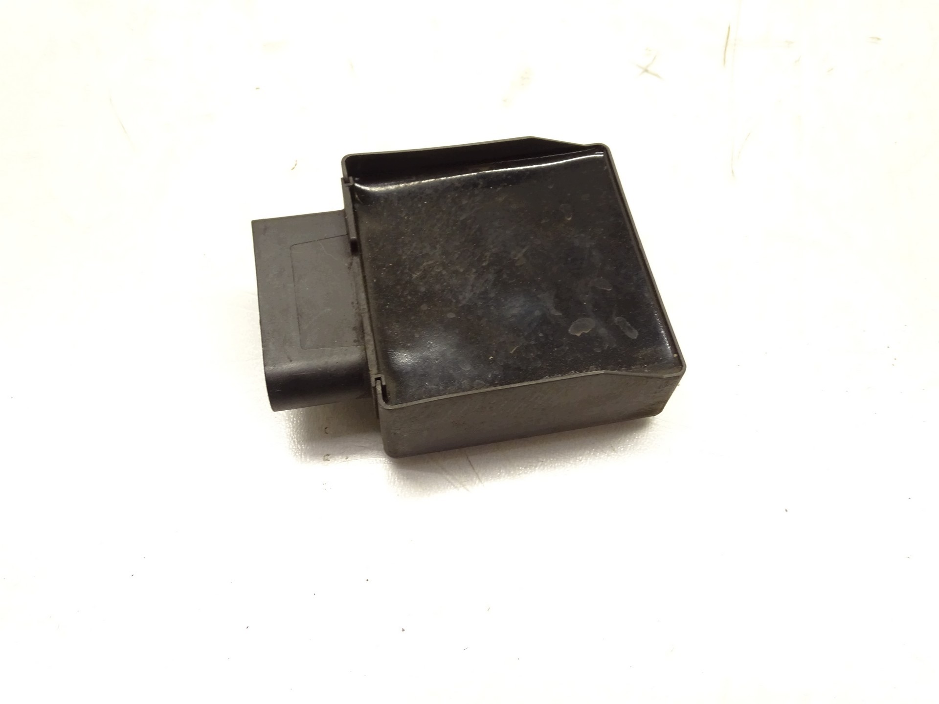 Contrôleur pompe à carburant VW 5Q0906121R Touran 2.0L
