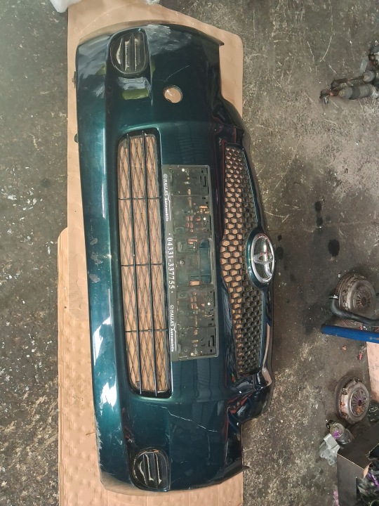 Front Bumper Toyota Yaris II 05-09