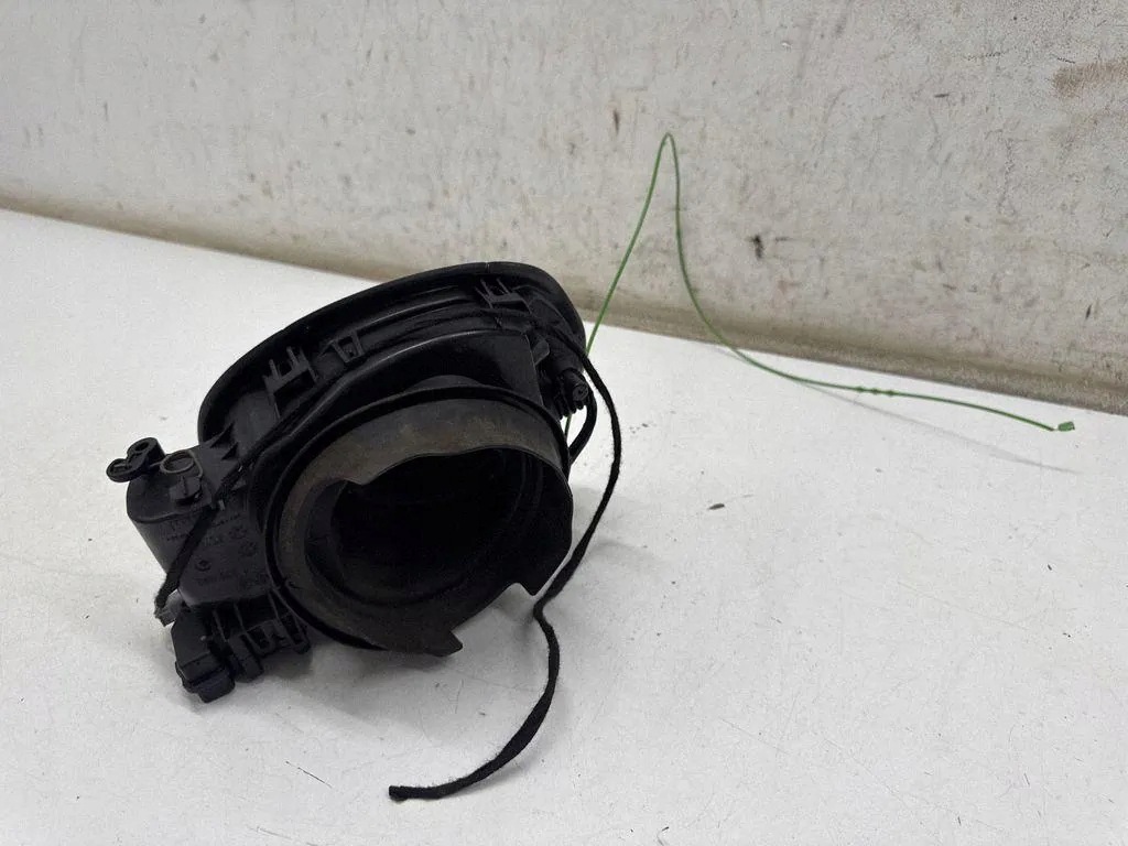 BMW Polttoaineklappimoottori OEM 7238095 1-sarja F20