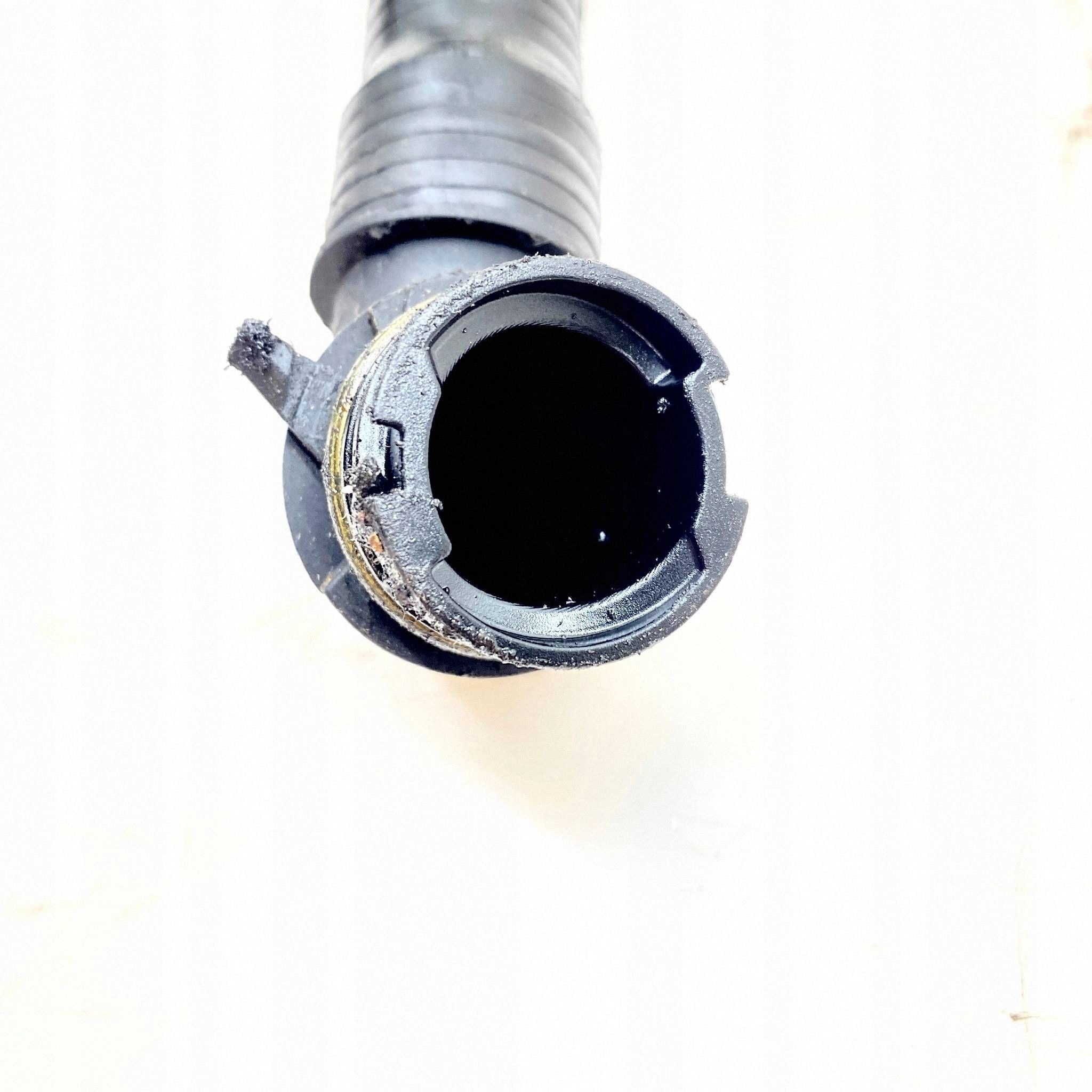 Ford OE Öleinfüllstutzen OEM JUT248602 - Gebraucht image 4