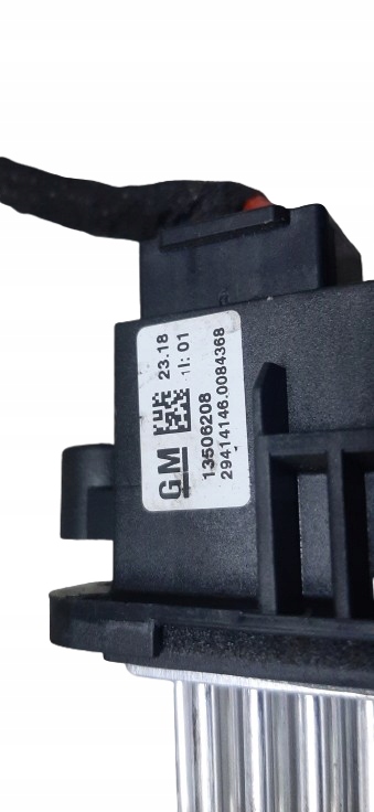 Lämmityspuhaltimen rele OEM 13506208 Opel Insignia B