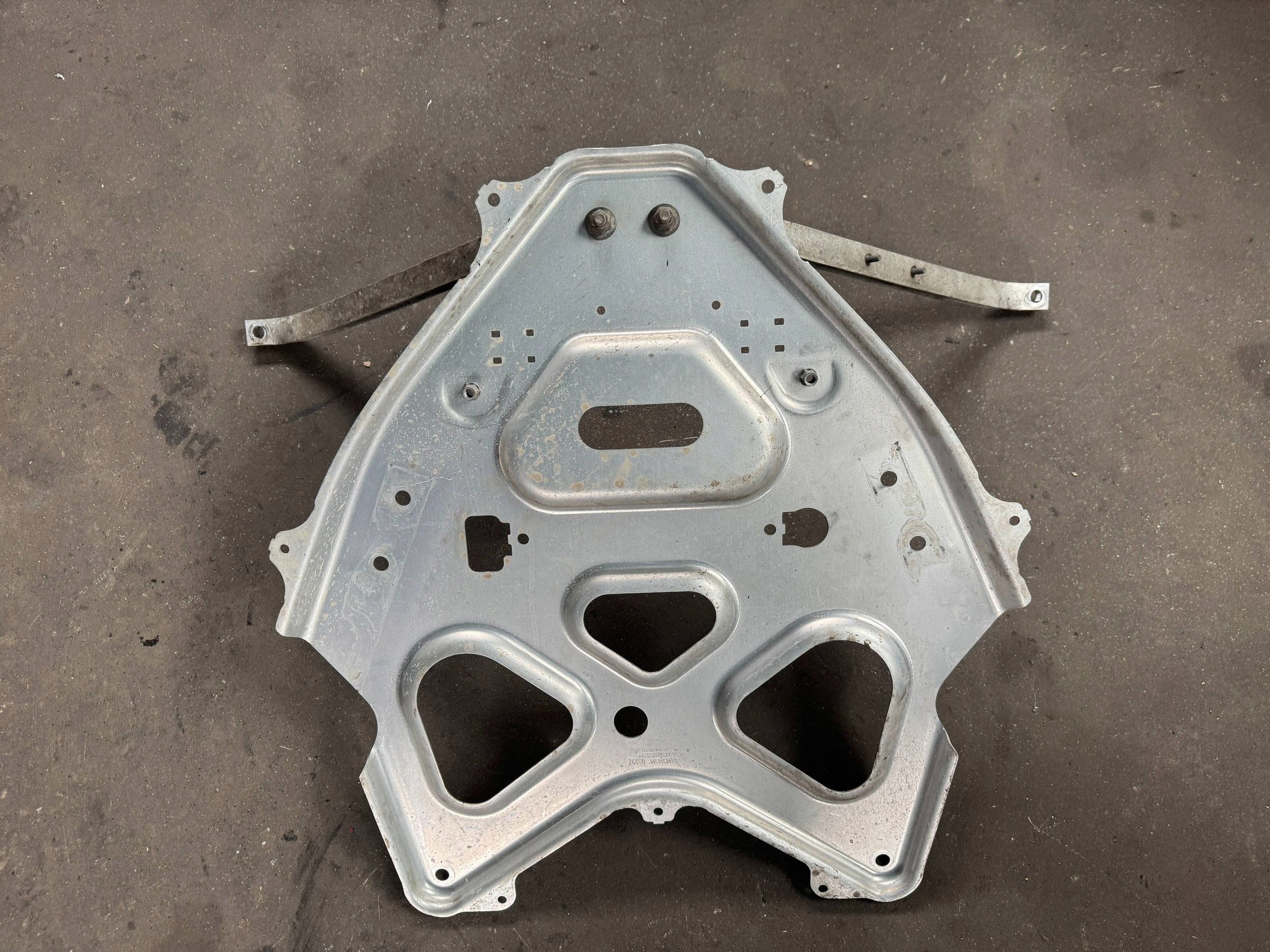 OEM 98133126113 Protection Sous-Caisse Porsche image 2