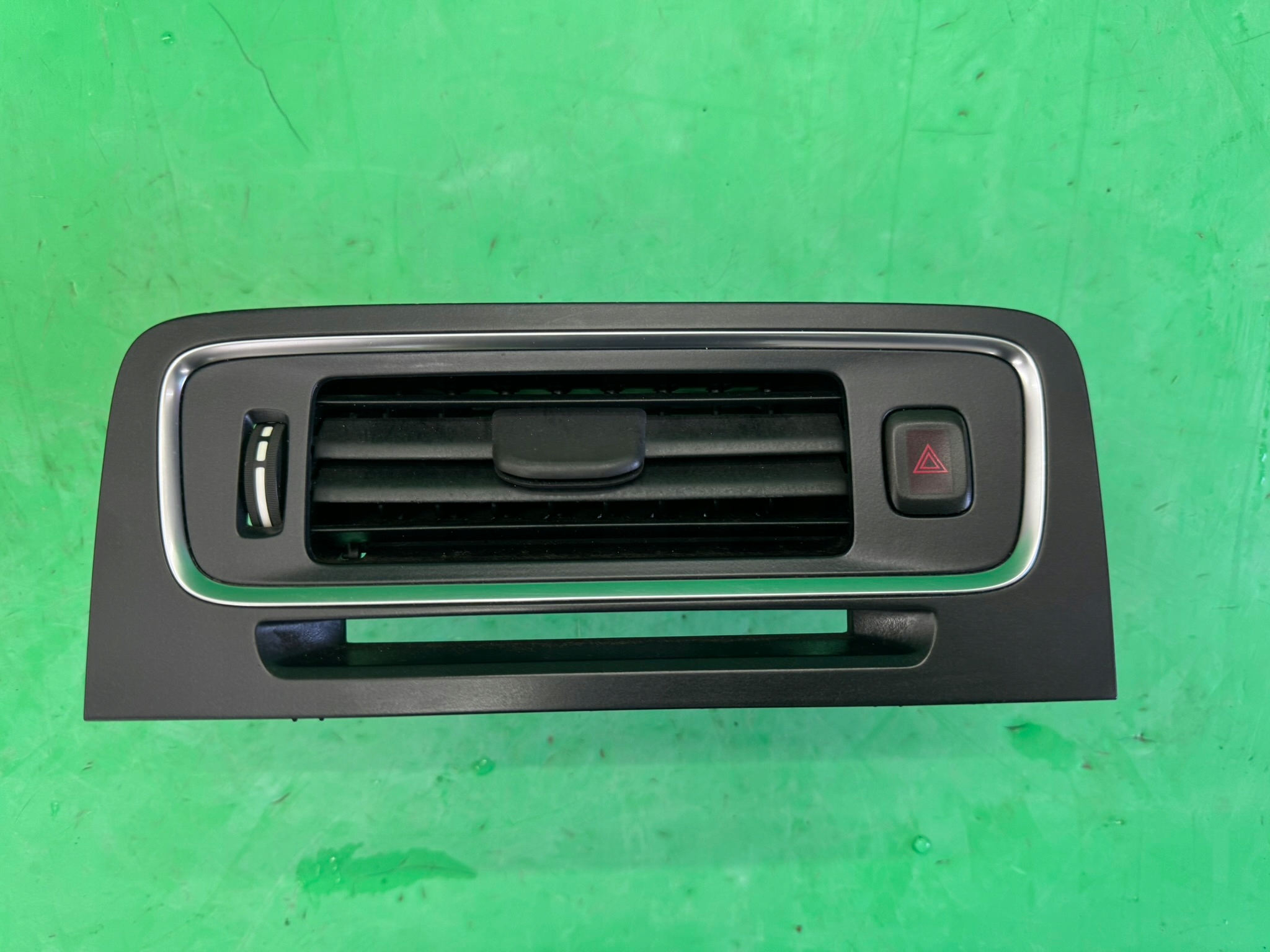 Middelste ventilatierooster 30791699 Volvo S60 II 10- Europa image 2