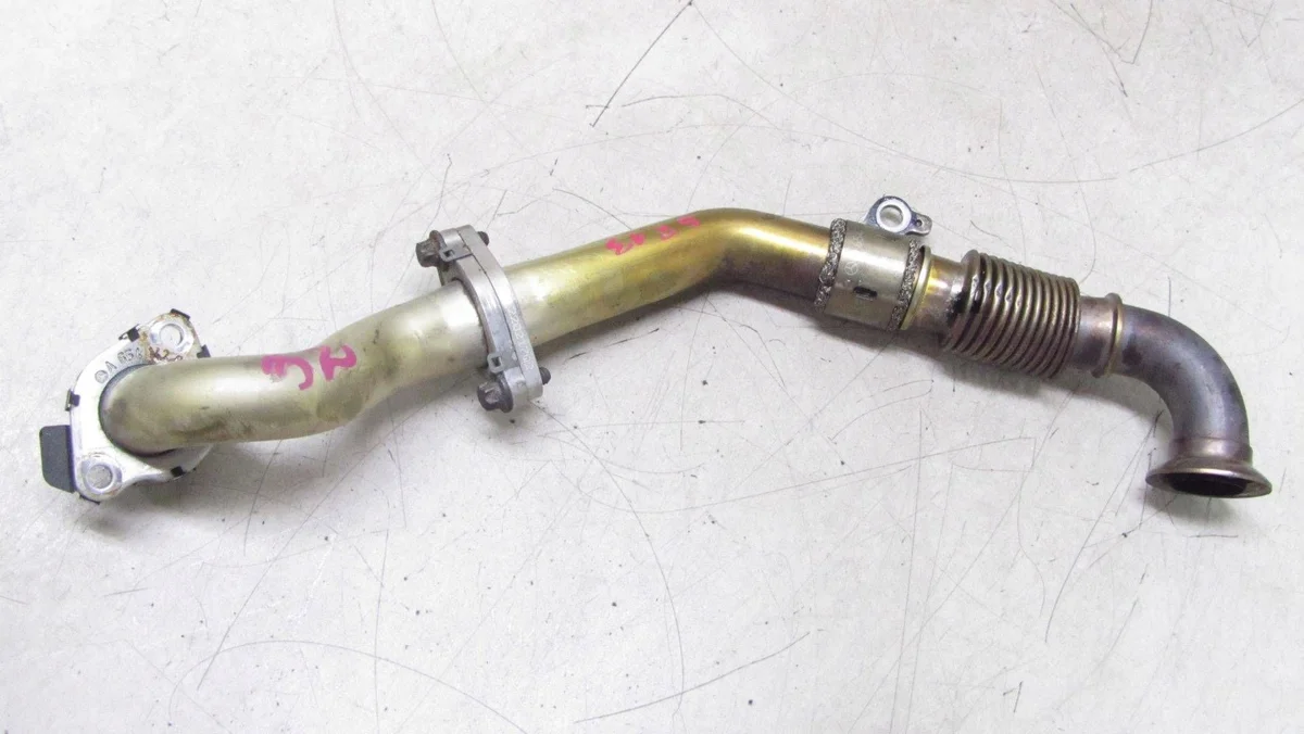 Mercedes W213 EGR-rör A6541420104 image 3