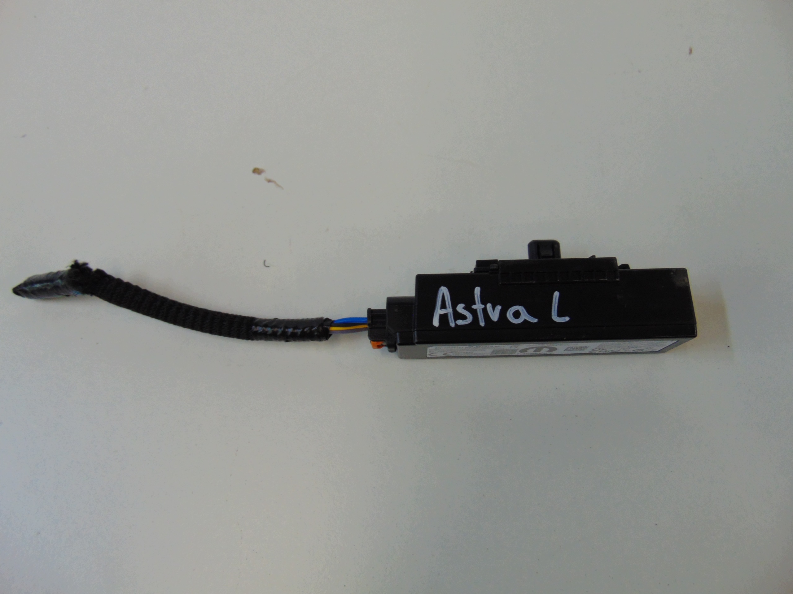 Opel Antennenverstärker OEM 9856791080 - Gebraucht image 2