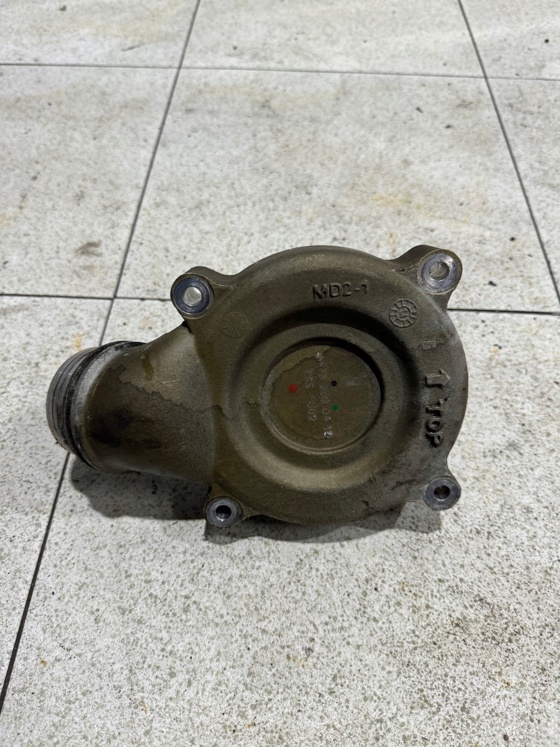 Termostato Mercedes Actros MP4 A4732000410 - Usado image 8
