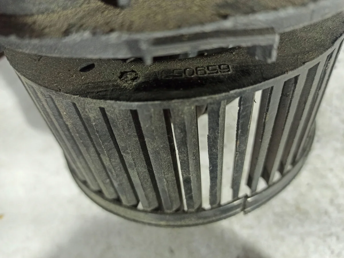 Soplador de ventilación Dacia Logan I 659053M image 4