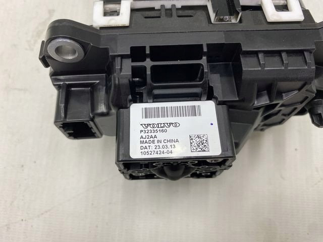 Volvo XC40 Schalthebel OEM 32335160 - Kristall image 4