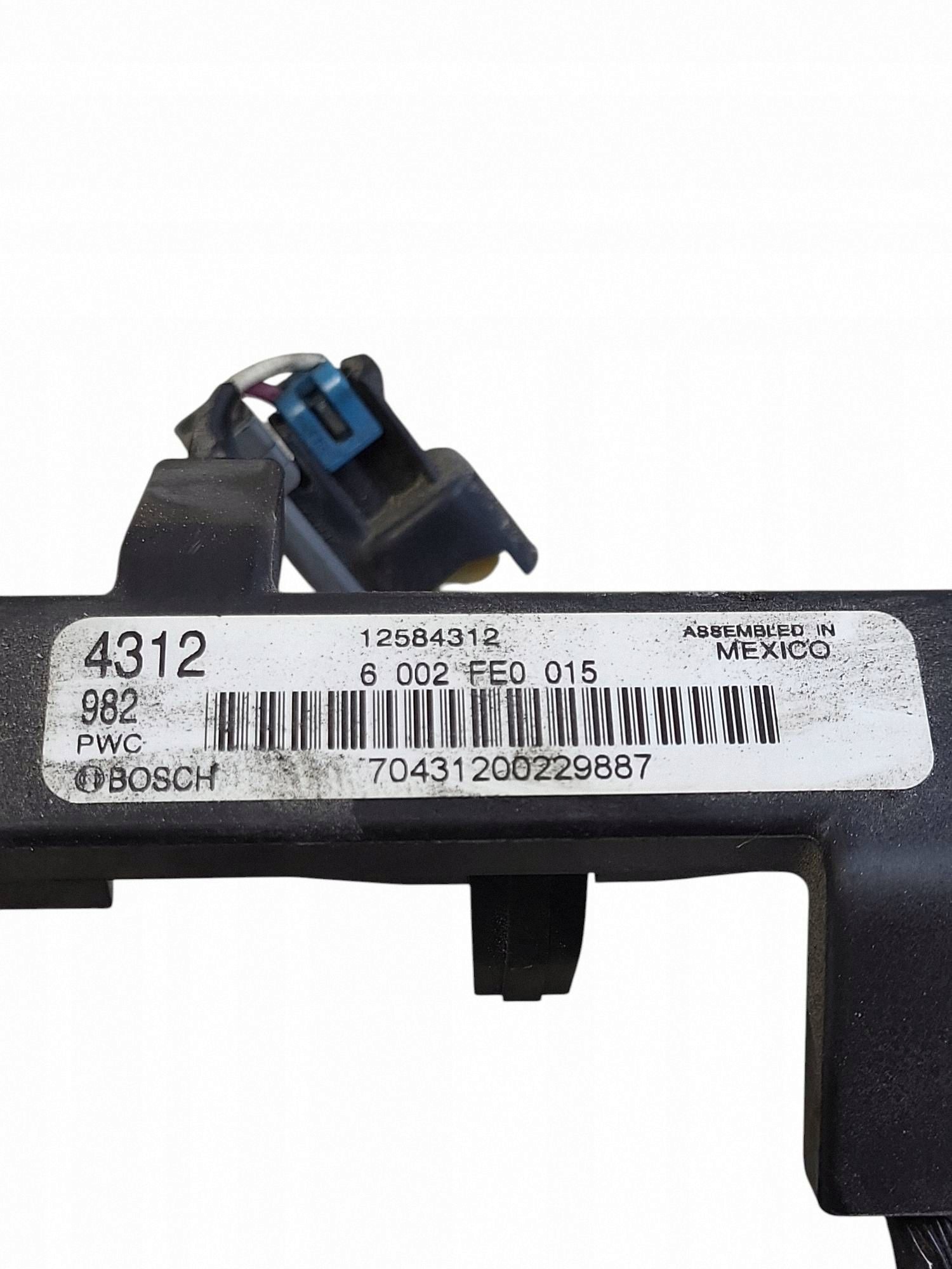 Faisceau d'injecteurs Cadillac CTS OEM 6002FE0015 image 4