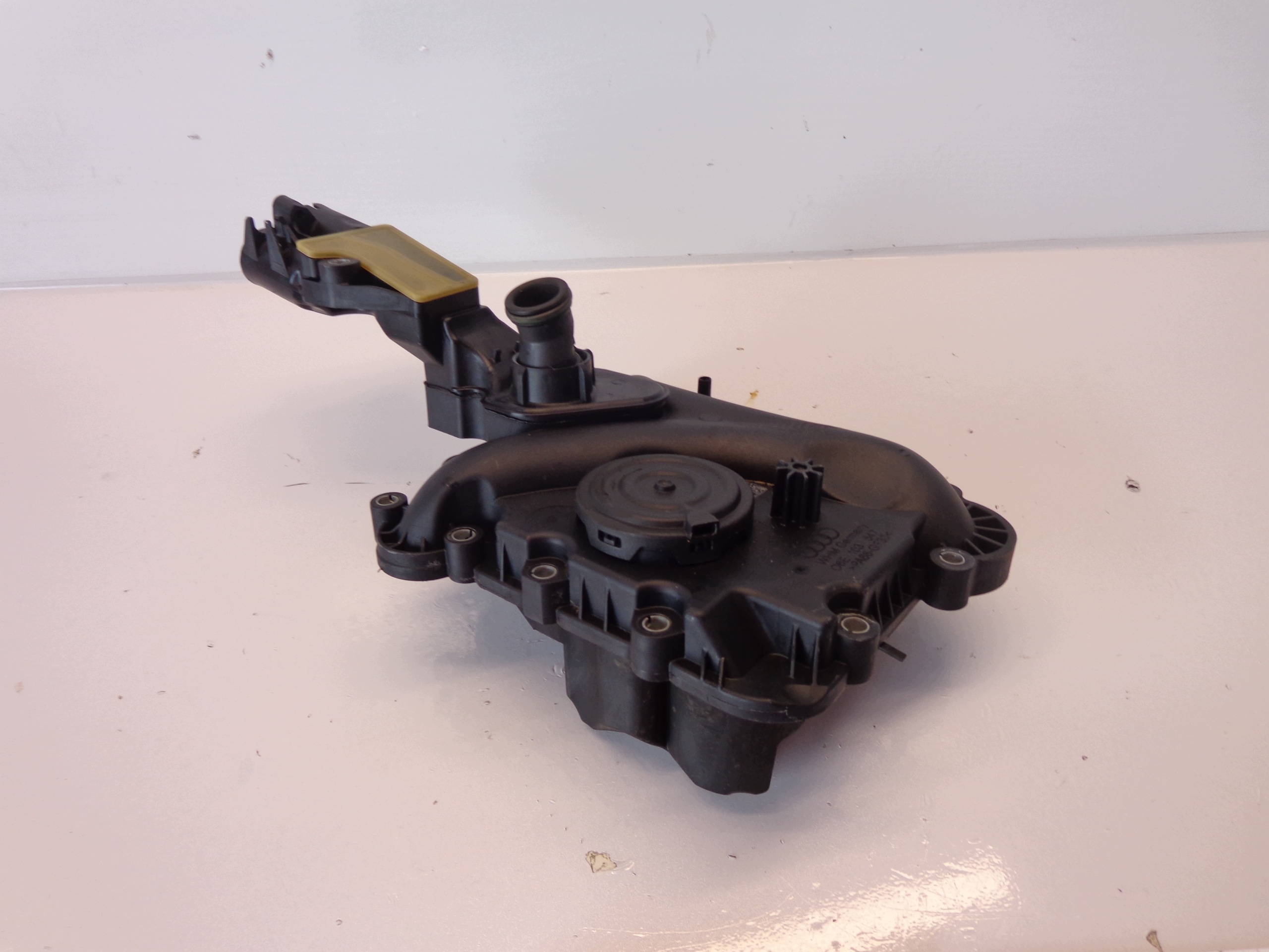Séparateur d'huile OEM 06E103547 pour Audi A6 C6 3.2L V6 image 2