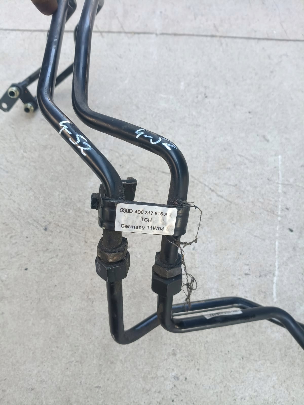 OEM 4B0317815A Öljynjäähdytinjohto Audi A6 S6 C5