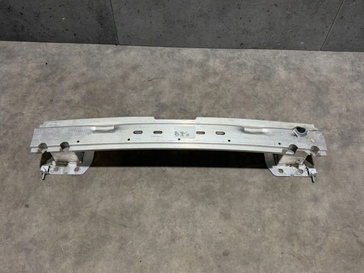 BMW X5 G05 X6 G06 X7 G07 7425444 Takapuskurin palkki