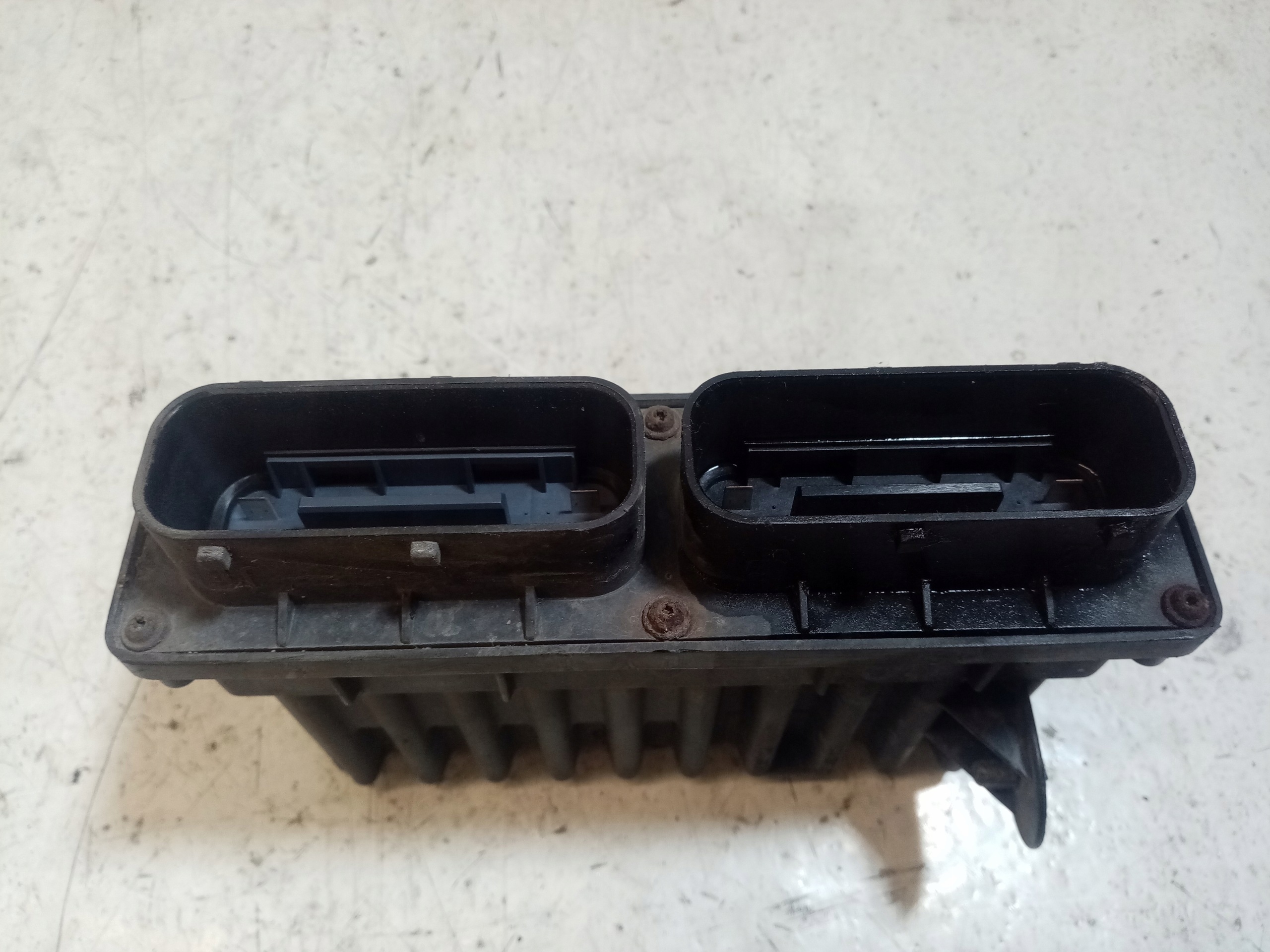 Opel Astra G Tuulettimomoduuli OEM 24410128 - Käytetty