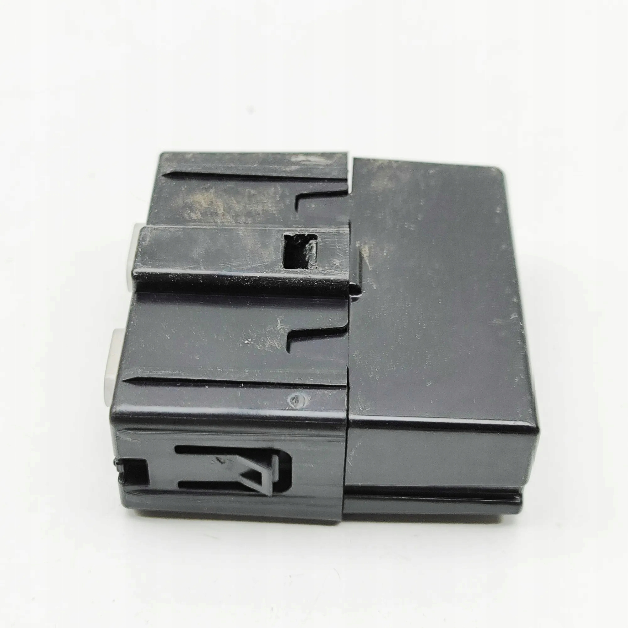 USB-C-porttipistorasia OEM 3G5035954A - Käytetty