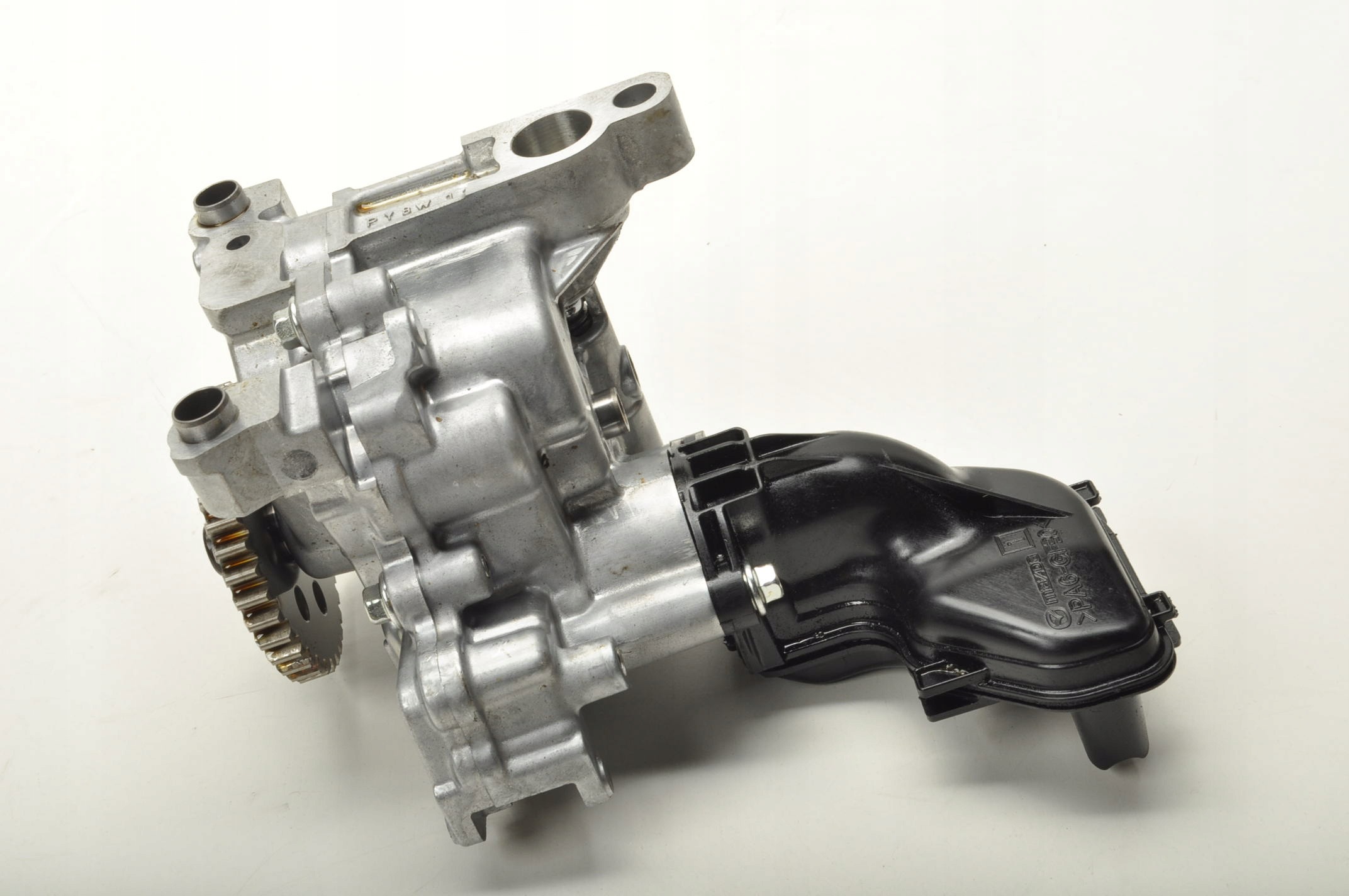 Pompe à huile Mazda OE PY8W14100 - Occasion image 4