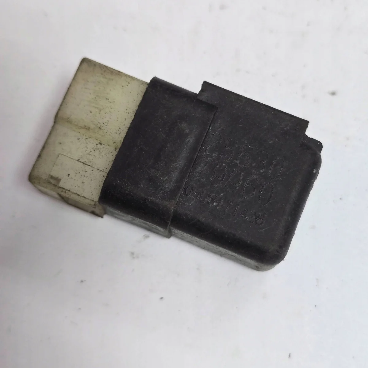 Relais 2563079960 Nissan Primera P11