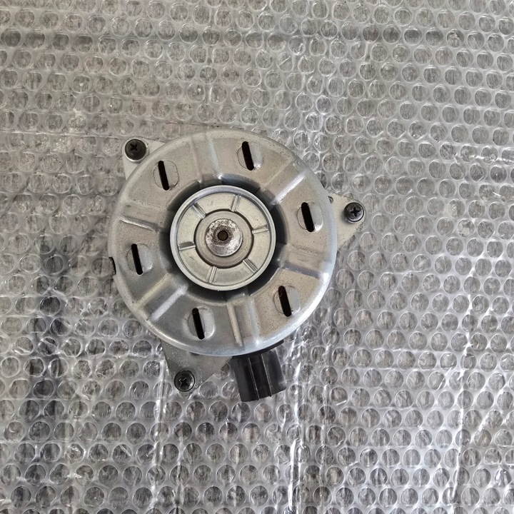 Moteur ventilateur radiateur 16363-24160 Corolla XII E21 1.8 hybride
