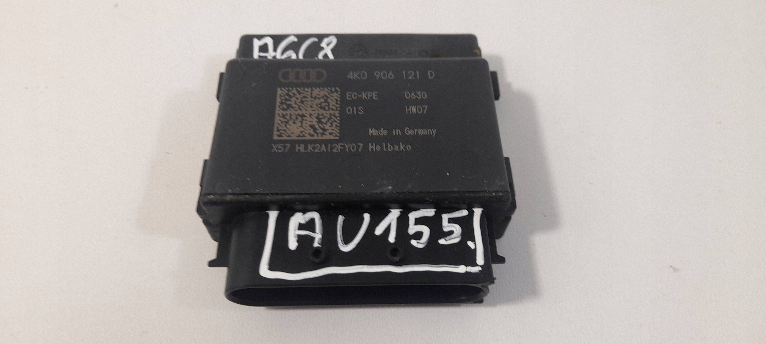 Audi Polttoainepumpun Ohjausmoduuli OEM 4K0906121D image 2
