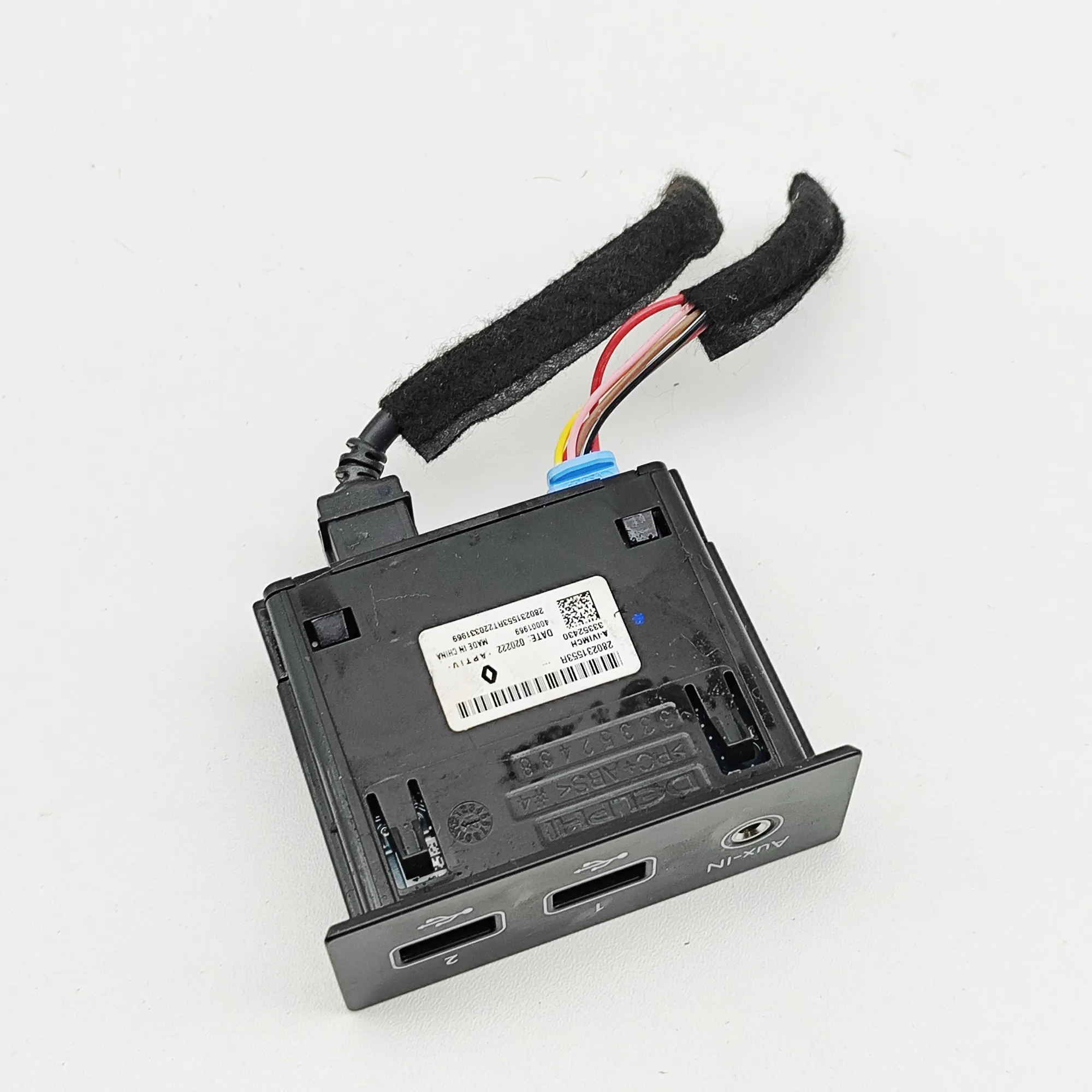 Tomada USB/AUX Renault OEM 280231553R para Clio V image 5