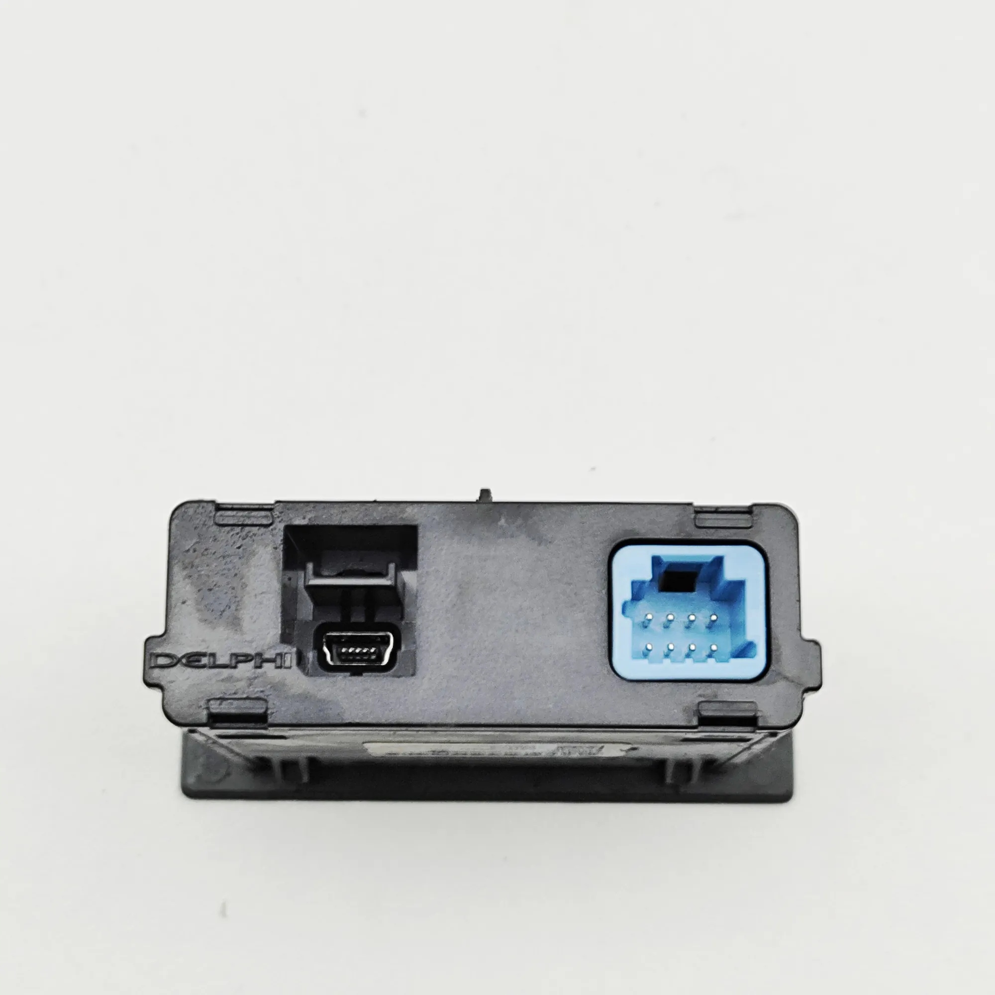 Tomada USB/AUX Renault OEM 280231553R para Clio V image 6