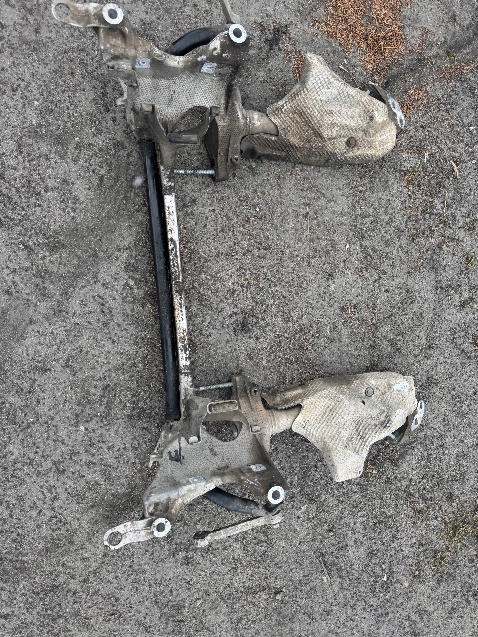 Voorste Hulpframe Audi Q5 SQ5 2013 OEM 8R0399315 image 2