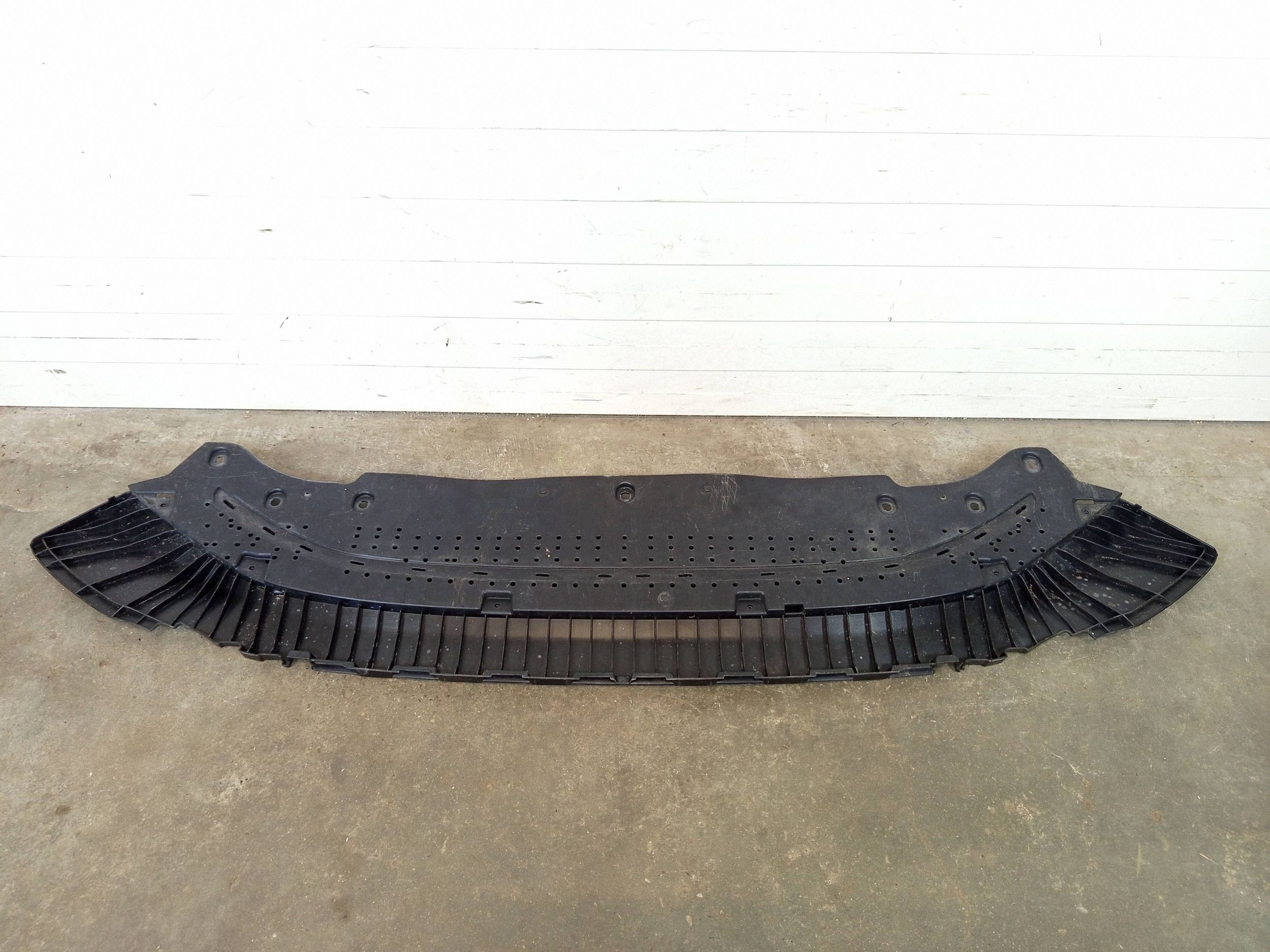 OEM 4K0807611A Framstötfångarplatta för Audi A6 C8 S-Line image 5