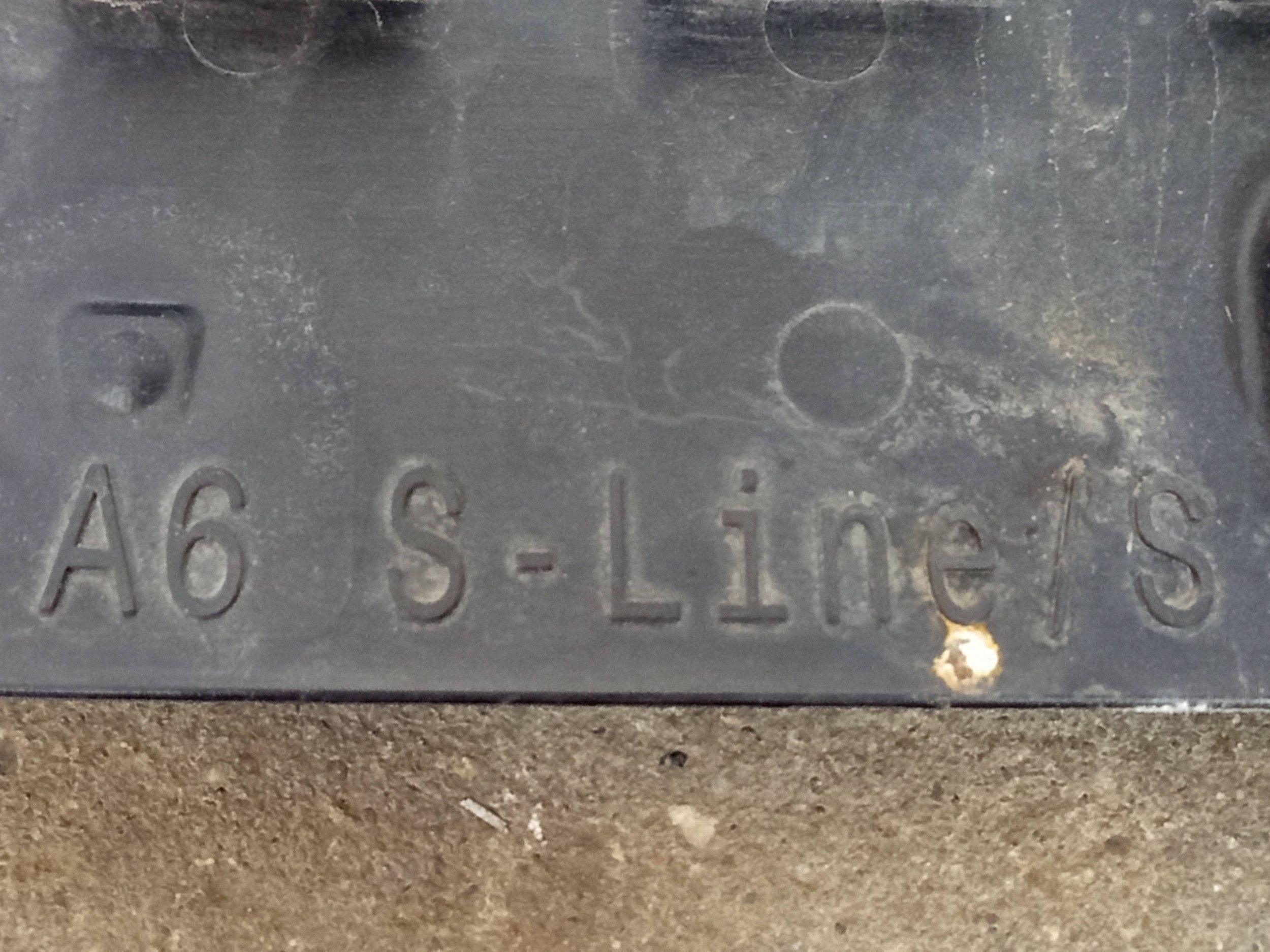 OEM 4K0807611A Framstötfångarplatta för Audi A6 C8 S-Line image 9