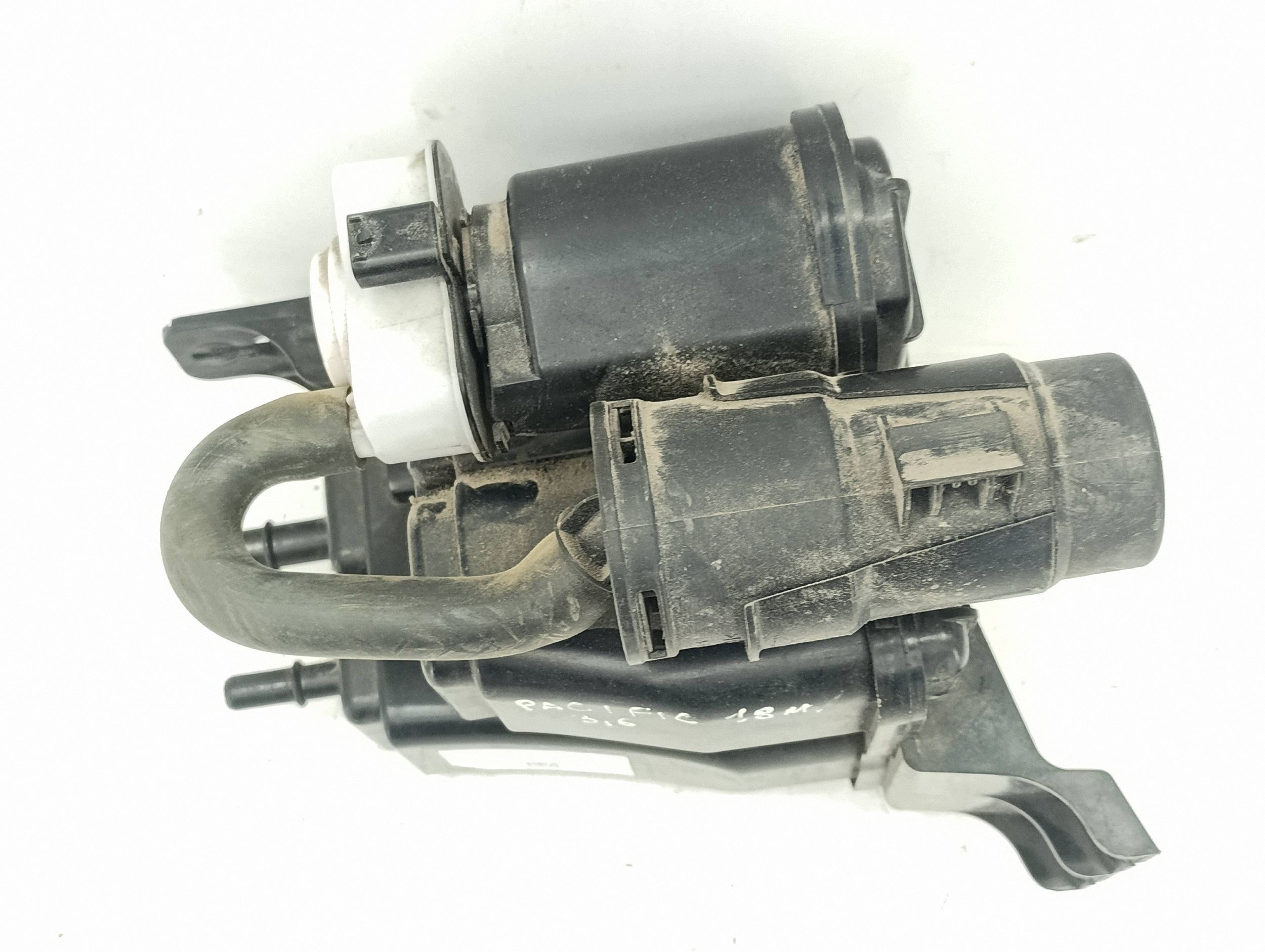 Válvula de purga OEM 04861877AA para Chrysler Pacifica image 4