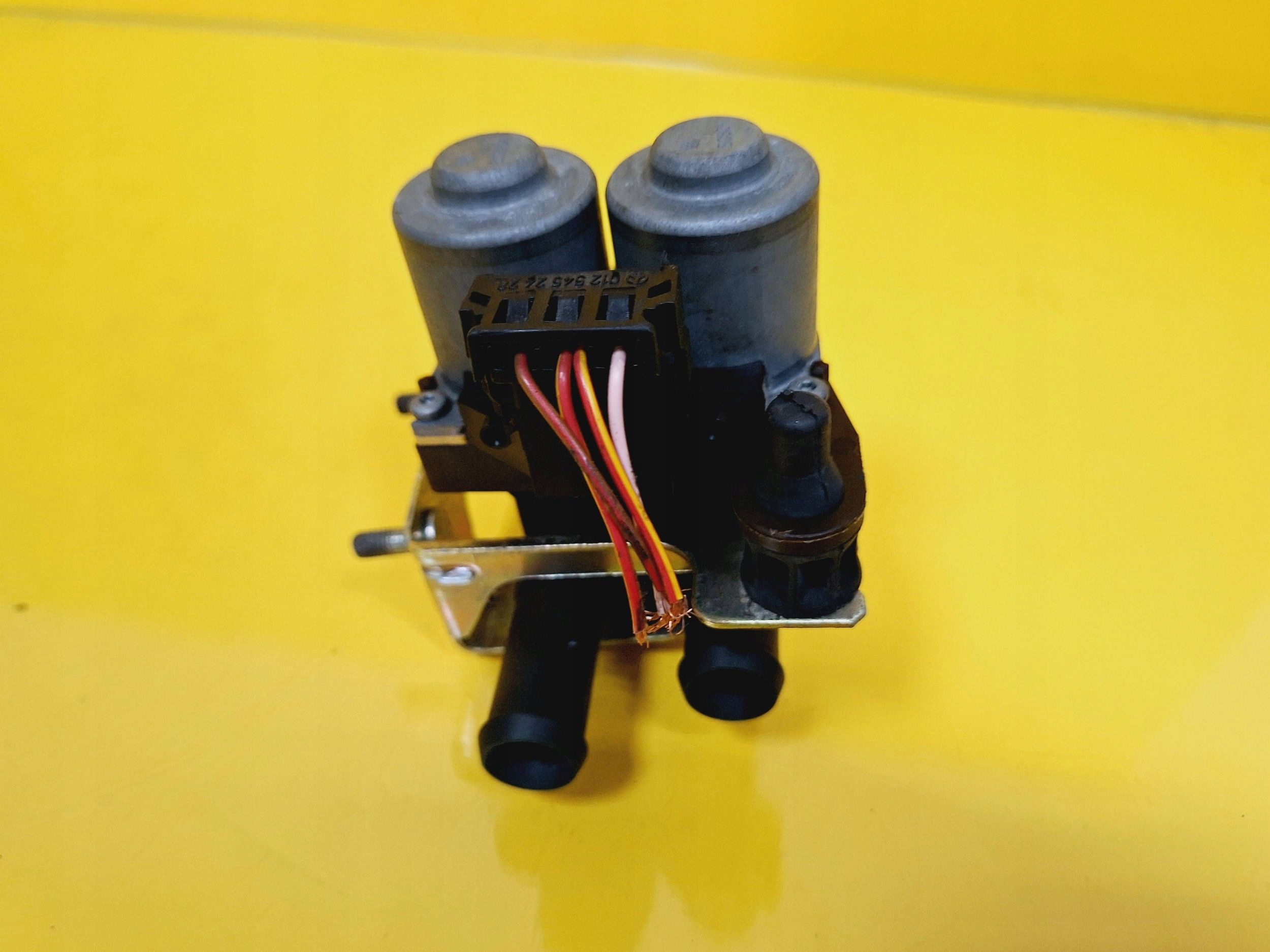 Heizungsventil OEM DRC93559 für Mercedes W208 CLK