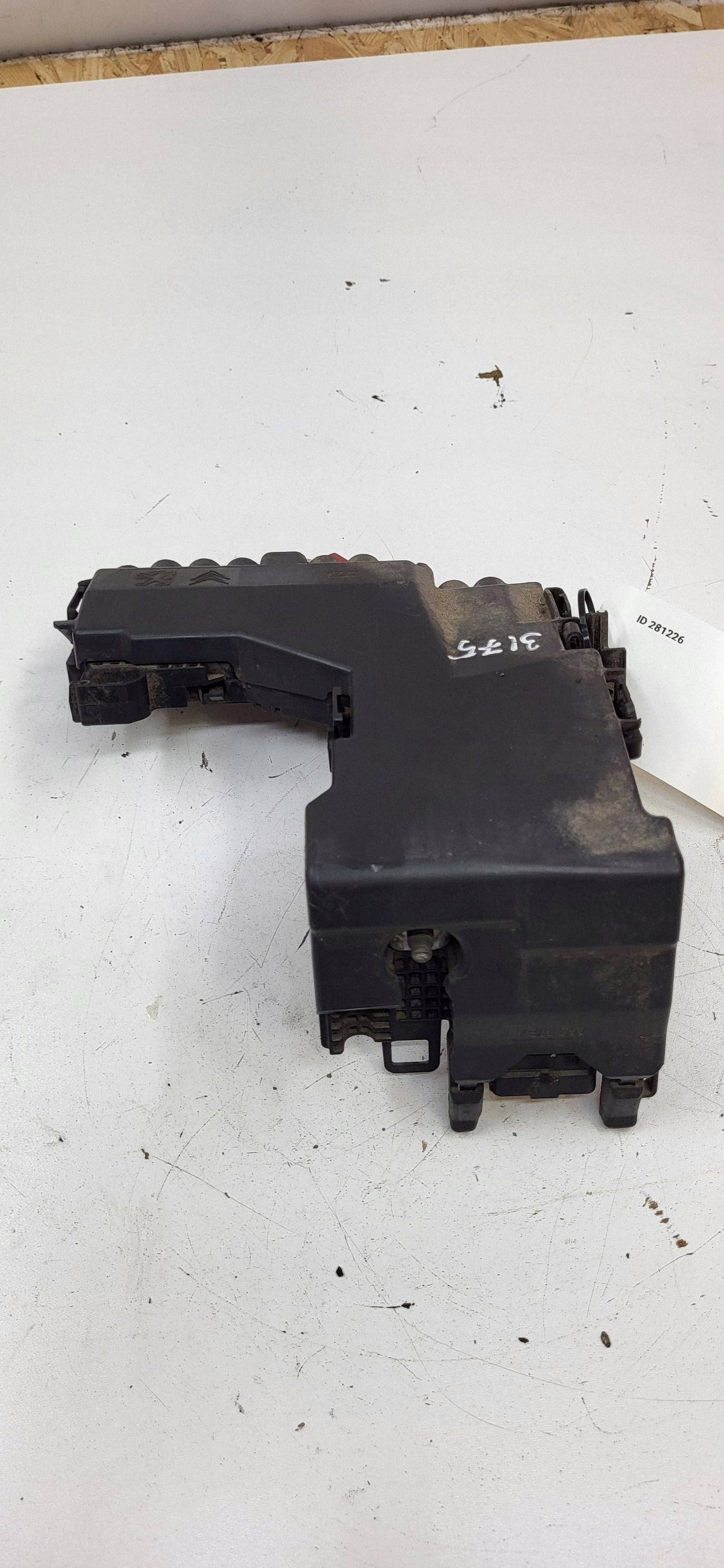 Peugeot 508 Batterispänningsregulator OEM 9805119780 image 7